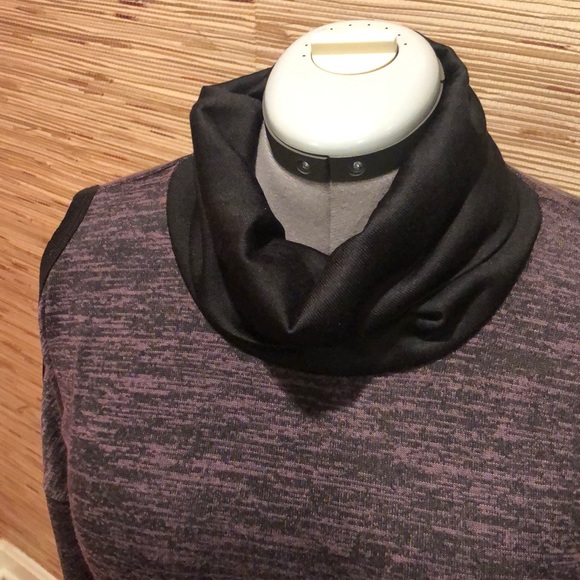 RBX Cold Shoulder Cowl Neck - Picture 4 of 5
